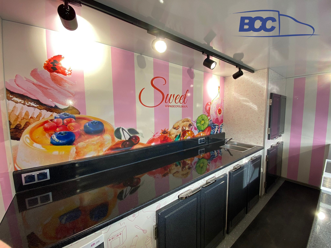 BCC POLSKA - FOOD TRUCK - MOBILNA LODZIARNIA, PEUGEOT BOXER - Vending truck: picture 4 BCC POLSKA - FOOD TRUCK - MOBILNA LODZIARNIA, PEUGEOT BOXER - Vending truck: picture 4