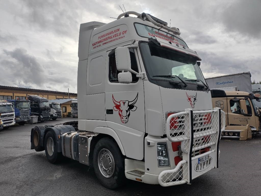 Volvo FH13 6x2 veturi, hydrauliikka - Tractor unit: picture 1 Volvo FH13 6x2 veturi, hydrauliikka - Tractor unit: picture 1