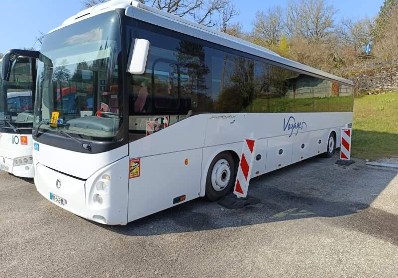 Irisbus EVADYS H / SPROWADZONY/ MANUAL / 272 000 KM - Suburban bus: picture 1 Irisbus EVADYS H / SPROWADZONY/ MANUAL / 272 000 KM - Suburban bus: picture 1