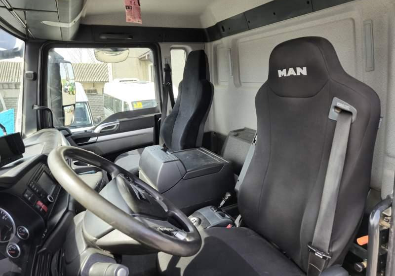 Leasing of MAN TGS 26.360 / 2 STRONNA WYWROTKA/ EURO 6 MAN TGS 26.360 / 2 STRONNA WYWROTKA/ EURO 6: picture 24 Leasing of MAN TGS 26.360 / 2 STRONNA WYWROTKA/ EURO 6 MAN TGS 26.360 / 2 STRONNA WYWROTKA/ EURO 6: picture 24