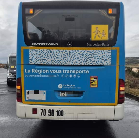 Mercedes-Benz INTOURO/ SPROWADZONE / MANUAL / ROZKŁADANE FOTELE - Suburban bus: picture 3 Mercedes-Benz INTOURO/ SPROWADZONE / MANUAL / ROZKŁADANE FOTELE - Suburban bus: picture 3