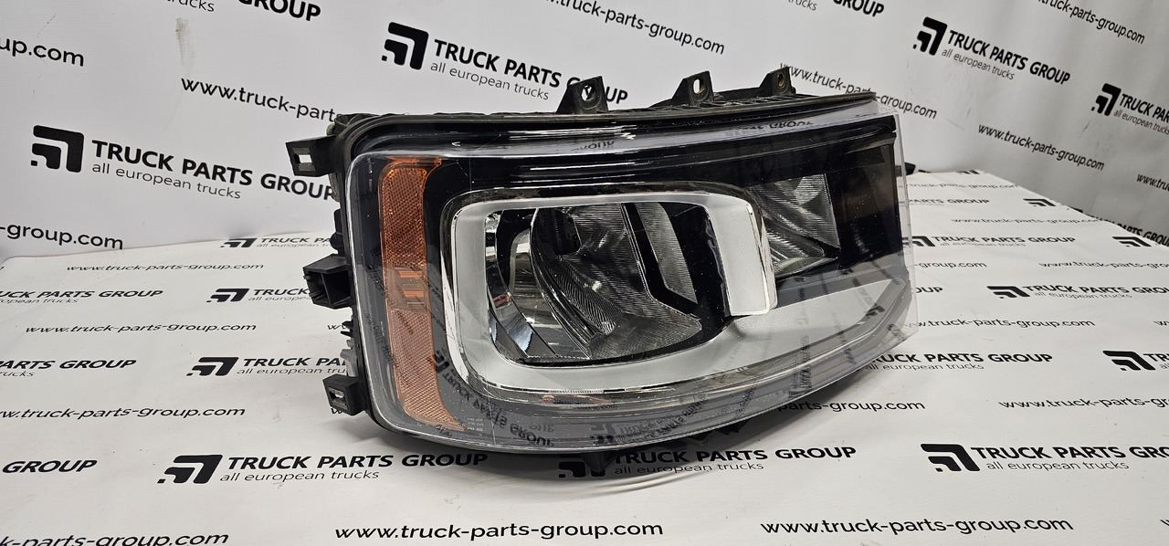 SCANIA Scania headlight S line EURO 6, lamps 2674390, 2379882, 2655848, 2674391, 2379886, 2655849, 2674392, 2674412, 2338121, 2338122, 2338273, 2338275, 2338281, 2338282, 2311420, 2295953, 2529168, 2346372, - Headlight for Truck: picture 1 SCANIA Scania headlight S line EURO 6, lamps 2674390, 2379882, 2655848, 2674391, 2379886, 2655849, 2674392, 2674412, 2338121, 2338122, 2338273, 2338275, 2338281, 2338282, 2311420, 2295953, 2529168, 2346372, - Headlight for Truck: picture 1