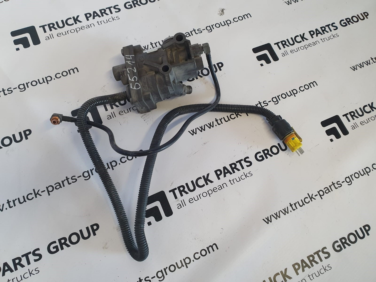 MAN MAN TGX / TGS EURO6 pressure pneumatic valve by NORGREN 4088530, 0105755, 51259020125, 51521600002, 81156106011, 81156106010, 51156100001, 81156106009, 81156106008 - Spare parts for Truck: picture 2 MAN MAN TGX / TGS EURO6 pressure pneumatic valve by NORGREN 4088530, 0105755, 51259020125, 51521600002, 81156106011, 81156106010, 51156100001, 81156106009, 81156106008 - Spare parts for Truck: picture 2