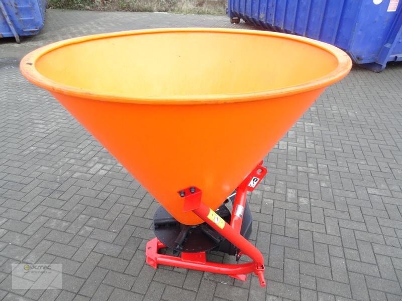 Dexwal Salzstreuer Düngerstreuer Streuer Trichterstreuer 300 Liter - Sand/ Salt spreader: picture 4 Dexwal Salzstreuer Düngerstreuer Streuer Trichterstreuer 300 Liter - Sand/ Salt spreader: picture 4