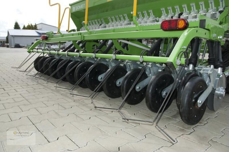 Vemac Bomet Drillmaschine 250cm 2,50m Sämaschine Reihensämaschine NEU - Seed drill: picture 3 Vemac Bomet Drillmaschine 250cm 2,50m Sämaschine Reihensämaschine NEU - Seed drill: picture 3
