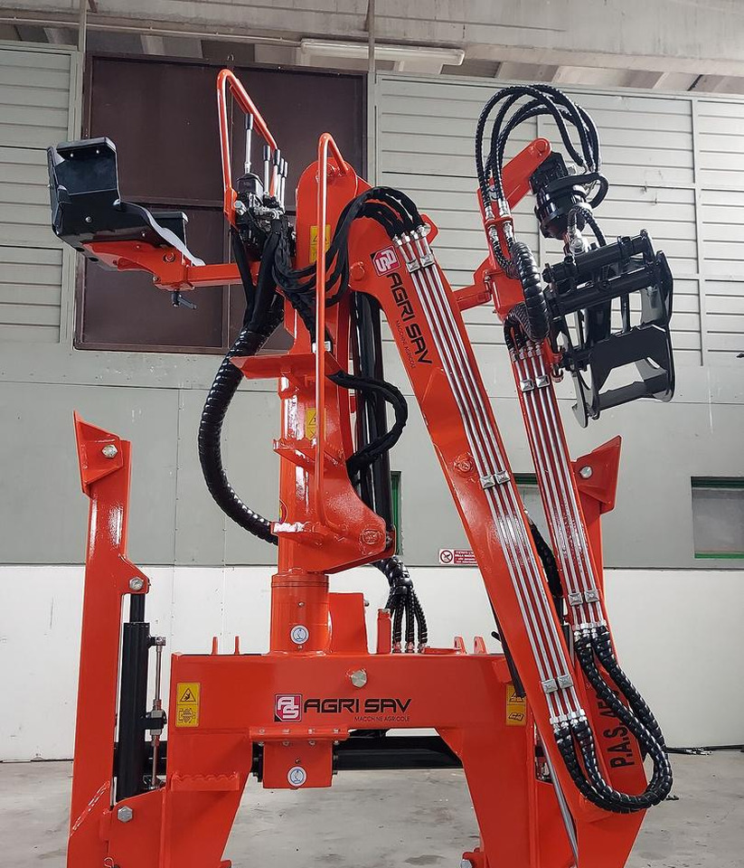 GRU - CARICATORE FORESTALE PAS 450 - Loader crane for Forestry equipment: picture 1 GRU - CARICATORE FORESTALE PAS 450 - Loader crane for Forestry equipment: picture 1
