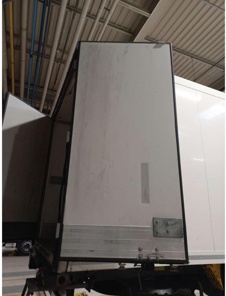 2018 Krone SDR Cool Liner FP 60 ThermoKing SLXi 300 - Refrigerator semi-trailer: picture 5 2018 Krone SDR Cool Liner FP 60 ThermoKing SLXi 300 - Refrigerator semi-trailer: picture 5