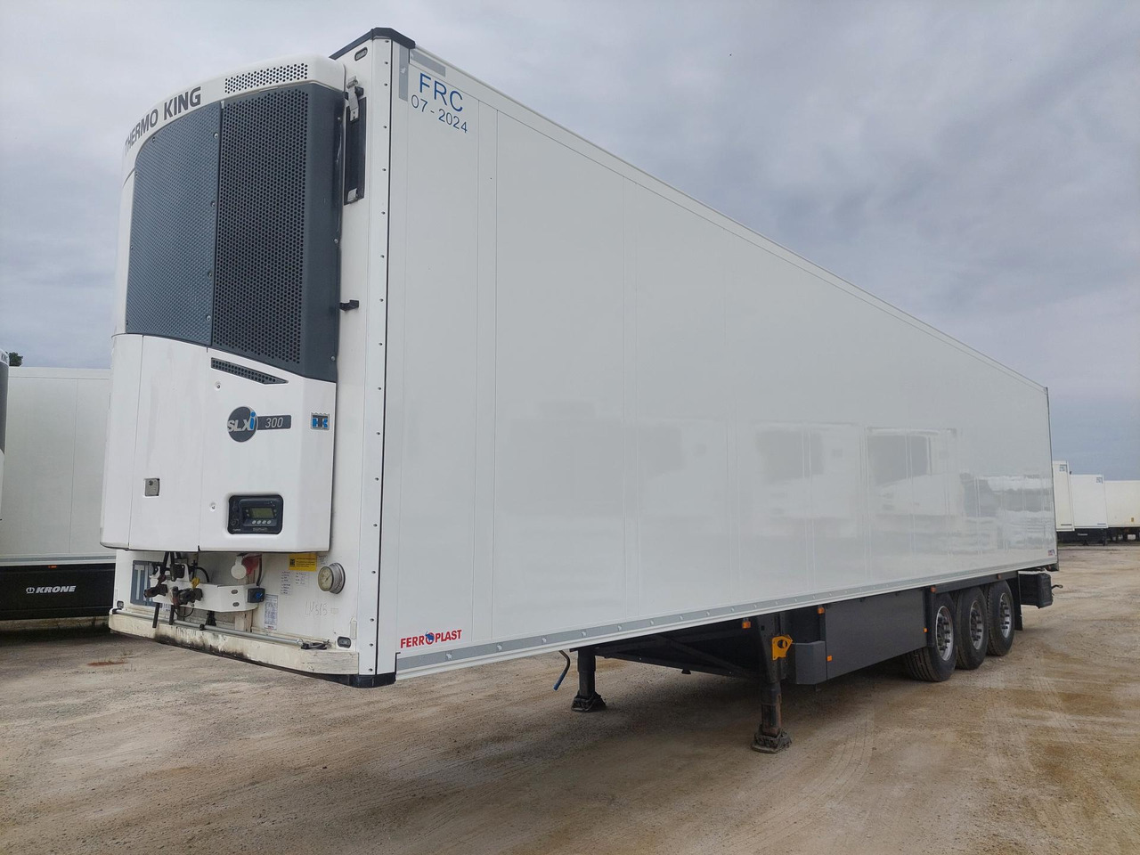 2018 Schmitz Cargobull SKO Double Deck FP 60 ThermoKing SLXi 300 Lifting Axle - Refrigerator semi-trailer: picture 4 2018 Schmitz Cargobull SKO Double Deck FP 60 ThermoKing SLXi 300 Lifting Axle - Refrigerator semi-trailer: picture 4