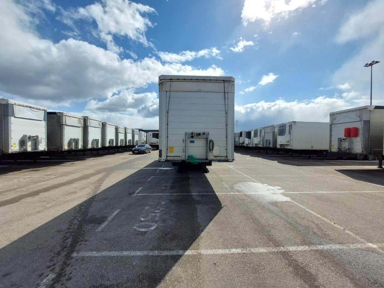 2019 Schmitz Cargobull SCS24/L Lifting Axle - Curtainsider semi-trailer: picture 2 2019 Schmitz Cargobull SCS24/L Lifting Axle - Curtainsider semi-trailer: picture 2