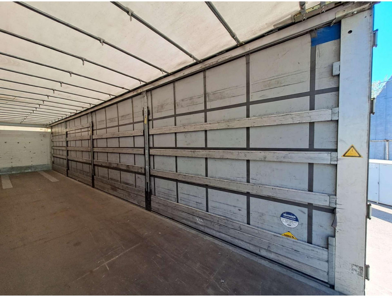 Curtainsider semi-trailer 2019 Schmitz Cargobull SCS24/L: picture 6