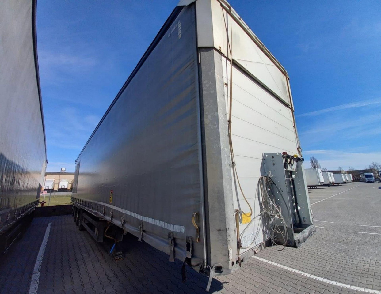 2019 Schmitz Cargobull SCS24/L Varios - Curtainsider semi-trailer: picture 4 2019 Schmitz Cargobull SCS24/L Varios - Curtainsider semi-trailer: picture 4