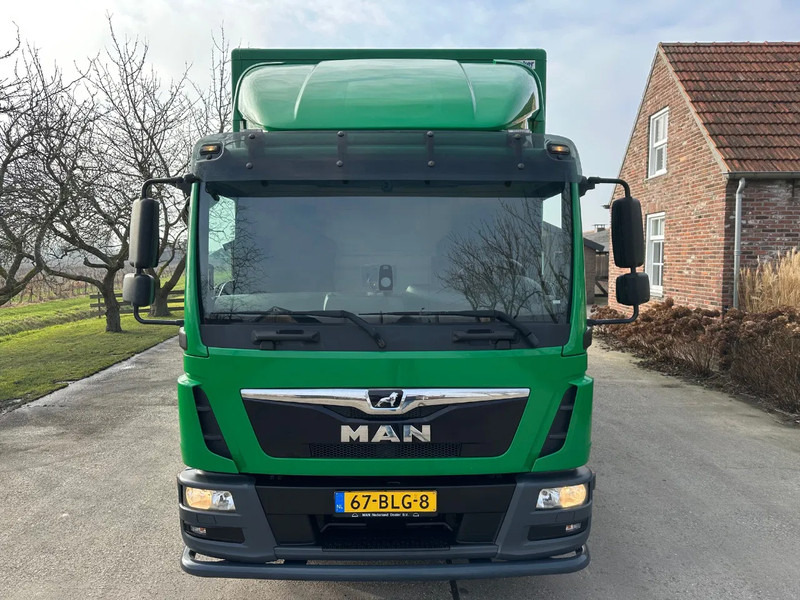 MAN TGL 10.180 / NL TRUCK / EURO6 / NEW TACHO / BOX+LIFT+SIDE DOOR / AUTOMATIC / CLIMA - Box truck: picture 2 MAN TGL 10.180 / NL TRUCK / EURO6 / NEW TACHO / BOX+LIFT+SIDE DOOR / AUTOMATIC / CLIMA - Box truck: picture 2