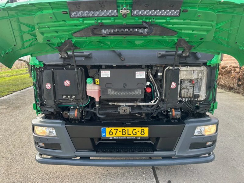 MAN TGL 10.180 / NL TRUCK / EURO6 / NEW TACHO / BOX+LIFT+SIDE DOOR / AUTOMATIC / CLIMA - Box truck: picture 3 MAN TGL 10.180 / NL TRUCK / EURO6 / NEW TACHO / BOX+LIFT+SIDE DOOR / AUTOMATIC / CLIMA - Box truck: picture 3