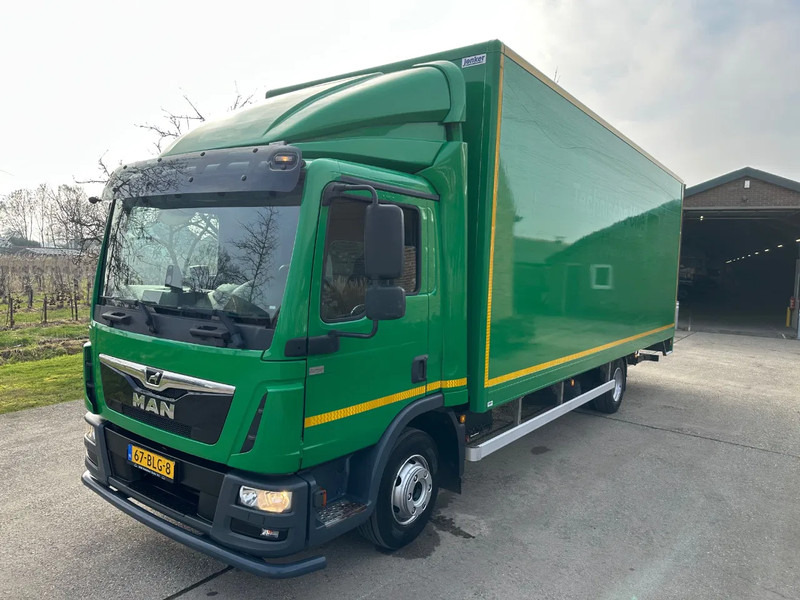 MAN TGL 10.180 / NL TRUCK / EURO6 / NEW TACHO / BOX+LIFT+SIDE DOOR / AUTOMATIC / CLIMA - Box truck: picture 1 MAN TGL 10.180 / NL TRUCK / EURO6 / NEW TACHO / BOX+LIFT+SIDE DOOR / AUTOMATIC / CLIMA - Box truck: picture 1