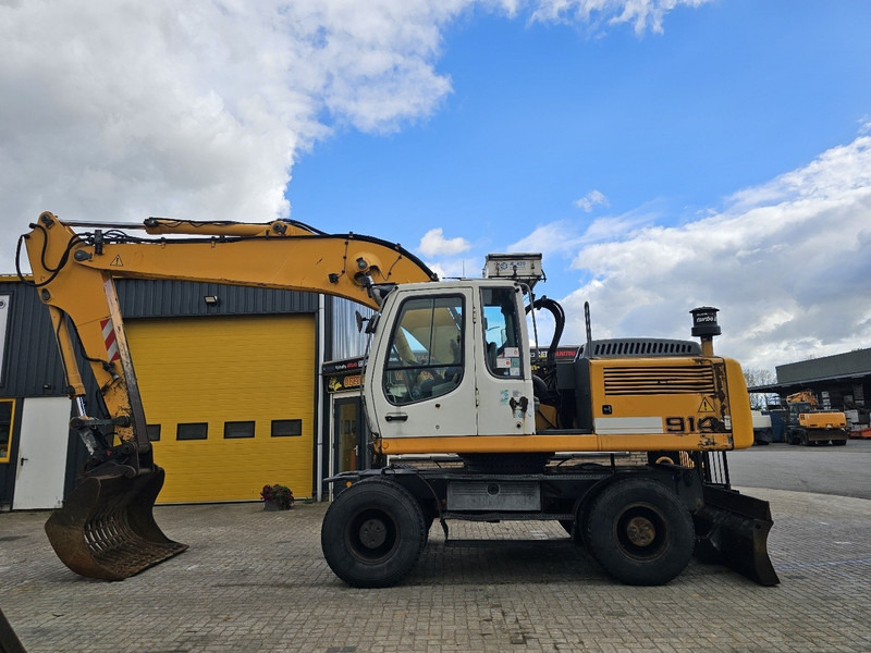 Liebherr A914 - Wheel excavator: picture 1 Liebherr A914 - Wheel excavator: picture 1