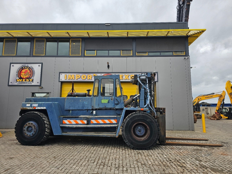 Svetruck 28120-46 - Diesel forklift: picture 5 Svetruck 28120-46 - Diesel forklift: picture 5