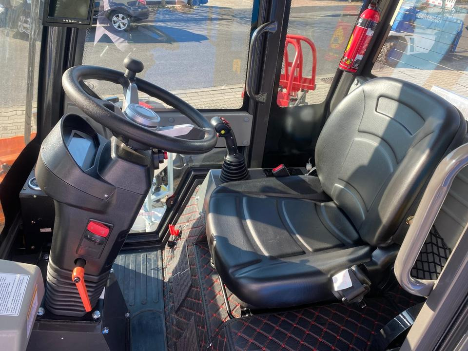 Compact loader Radlader/Hoflader BK810 inkl. Tieflader und Gabel/Schaufelpaket *INKL.19% MWST*BERGER KRAUS* KUBOTA*EURO*CE*: picture 9