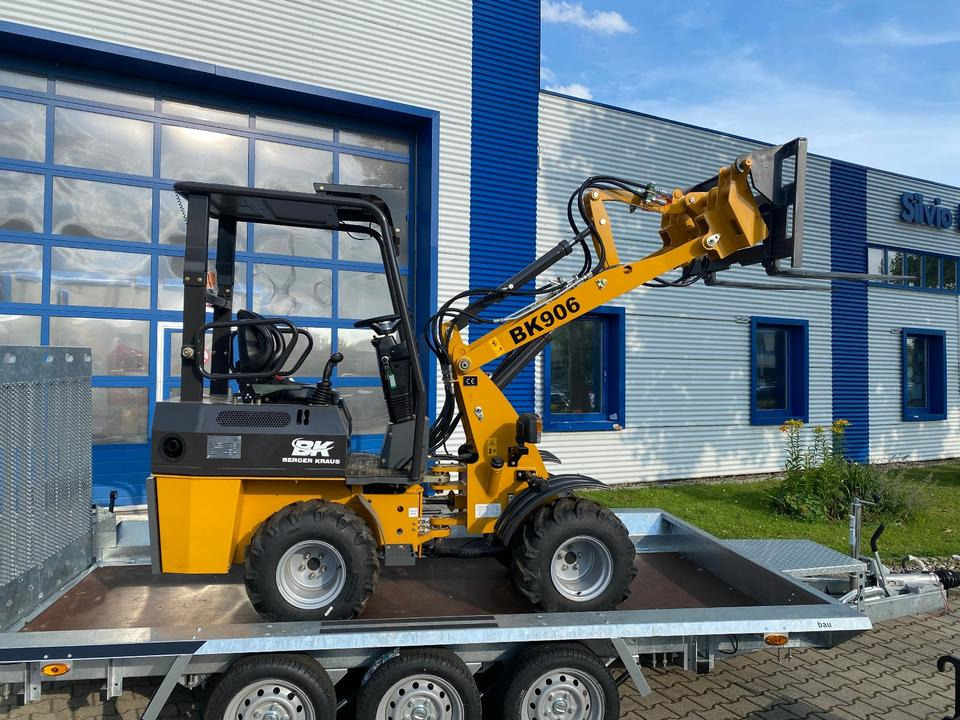 Radlader/Hoflader BK906 inkl. Tieflader und Gabel/Schaufelpaket *INKL.19% MWST*BERGER KRAUS*PERKINS*SOFORT!* - Compact loader: picture 5 Radlader/Hoflader BK906 inkl. Tieflader und Gabel/Schaufelpaket *INKL.19% MWST*BERGER KRAUS*PERKINS*SOFORT!* - Compact loader: picture 5