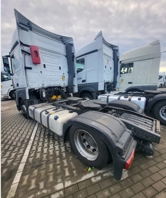 Mercedes-Benz ACTROS 1845 mega - Tractor unit: picture 4 Mercedes-Benz ACTROS 1845 mega - Tractor unit: picture 4