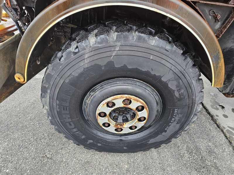 Snow removal vehicle UNIMOG U1600: picture 19