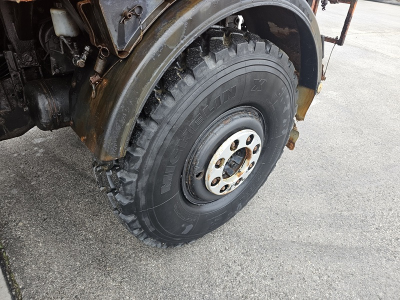 Snow removal vehicle UNIMOG U1600: picture 18