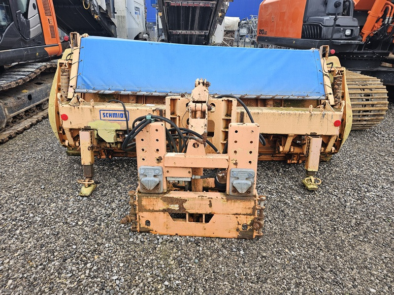 Snow removal vehicle UNIMOG U1600: picture 21