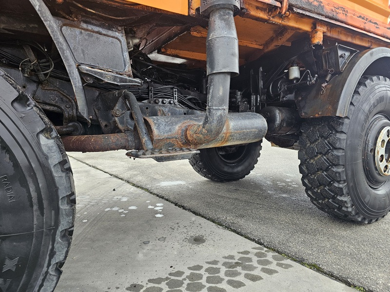 Snow removal vehicle UNIMOG U1600: picture 11