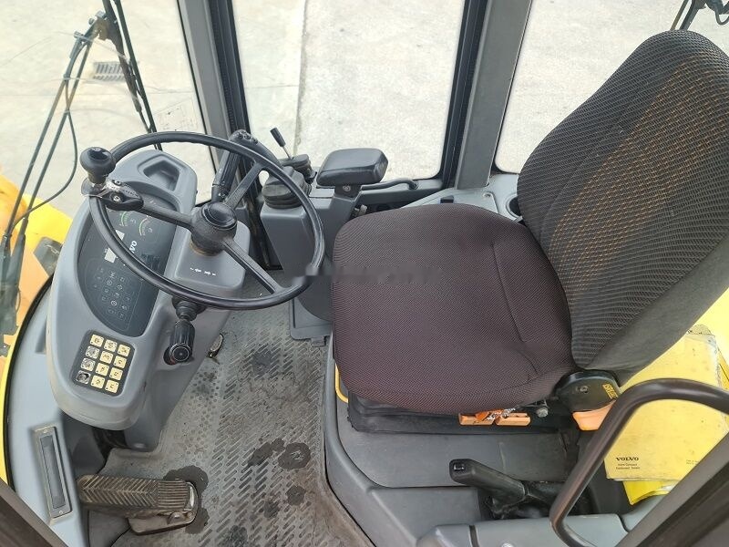 Wheel loader Volvo L40B: picture 7 Wheel loader Volvo L40B: picture 7