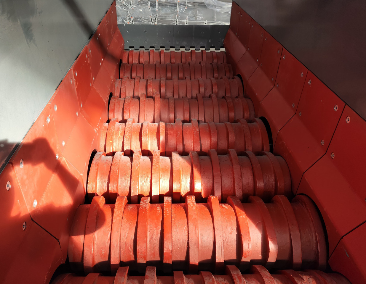 CONSTMACH Hochleistungs-WOBBLER-FEEDER – Die Ideale Lösung für Gleichmäßige und Kontrollierte Materialzufuhr - Mining machinery: picture 2 CONSTMACH Hochleistungs-WOBBLER-FEEDER – Die Ideale Lösung für Gleichmäßige und Kontrollierte Materialzufuhr - Mining machinery: picture 2