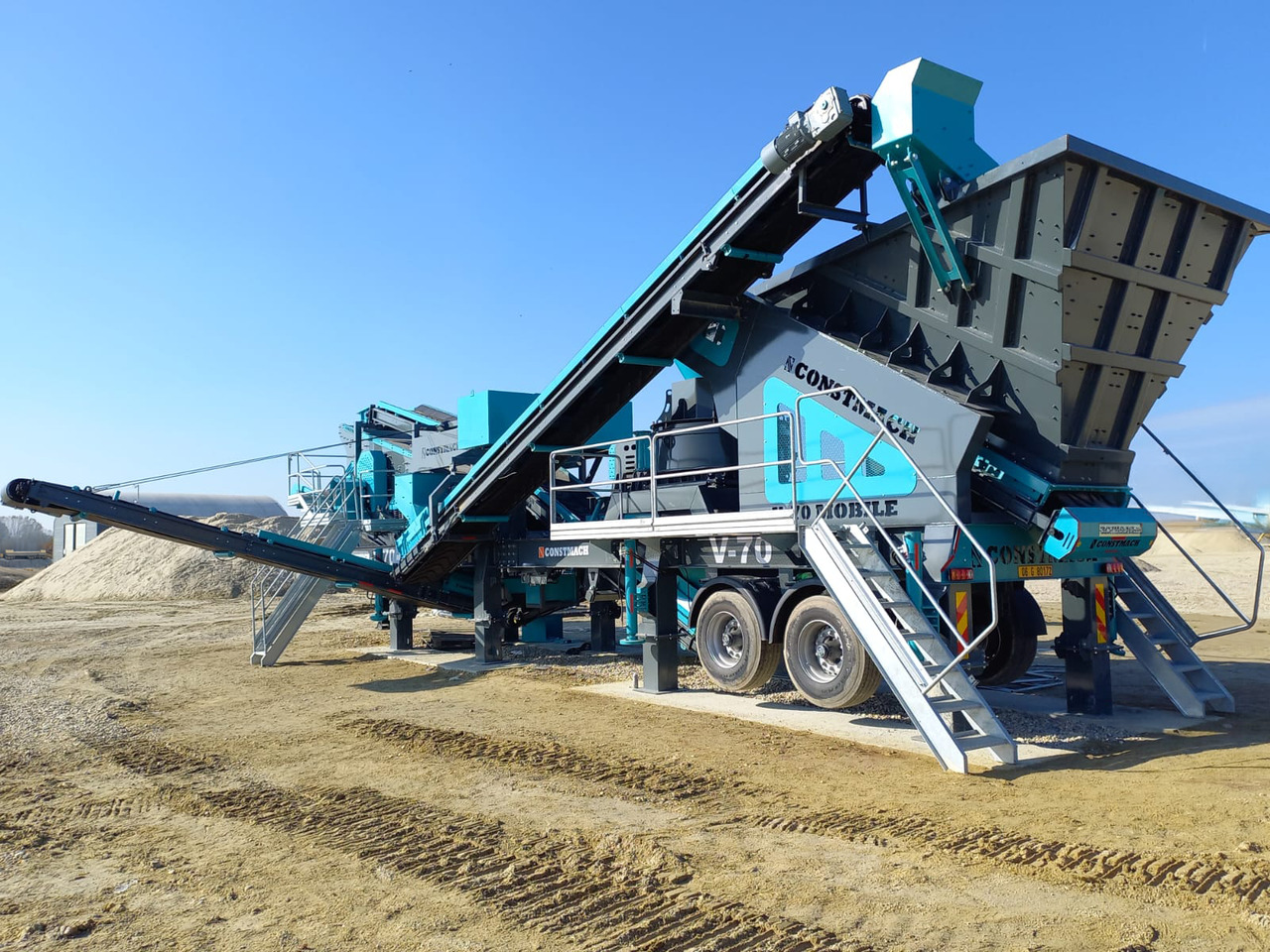 Constmach 100-150 Ton Capacity Mobile Vertical Shaft Impact Crusher - Mobile crusher: picture 5 Constmach 100-150 Ton Capacity Mobile Vertical Shaft Impact Crusher - Mobile crusher: picture 5