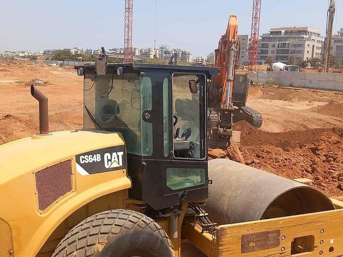 Vibratory plate CAT CS64B: picture 9