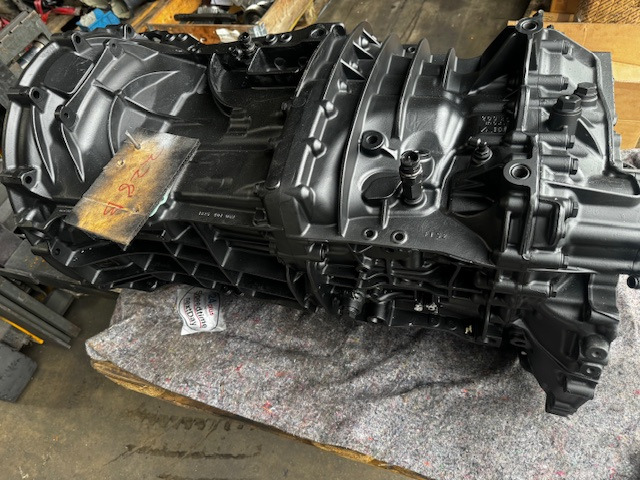 ZF generalüberholtes Getriebe im Austausch 16S2533 MAN Ecosplit 4 - Gearbox: picture 4 ZF generalüberholtes Getriebe im Austausch 16S2533 MAN Ecosplit 4 - Gearbox: picture 4