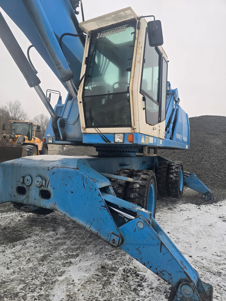 FUCHS MHL 360 - Waste/ Industry handler: picture 4 FUCHS MHL 360 - Waste/ Industry handler: picture 4