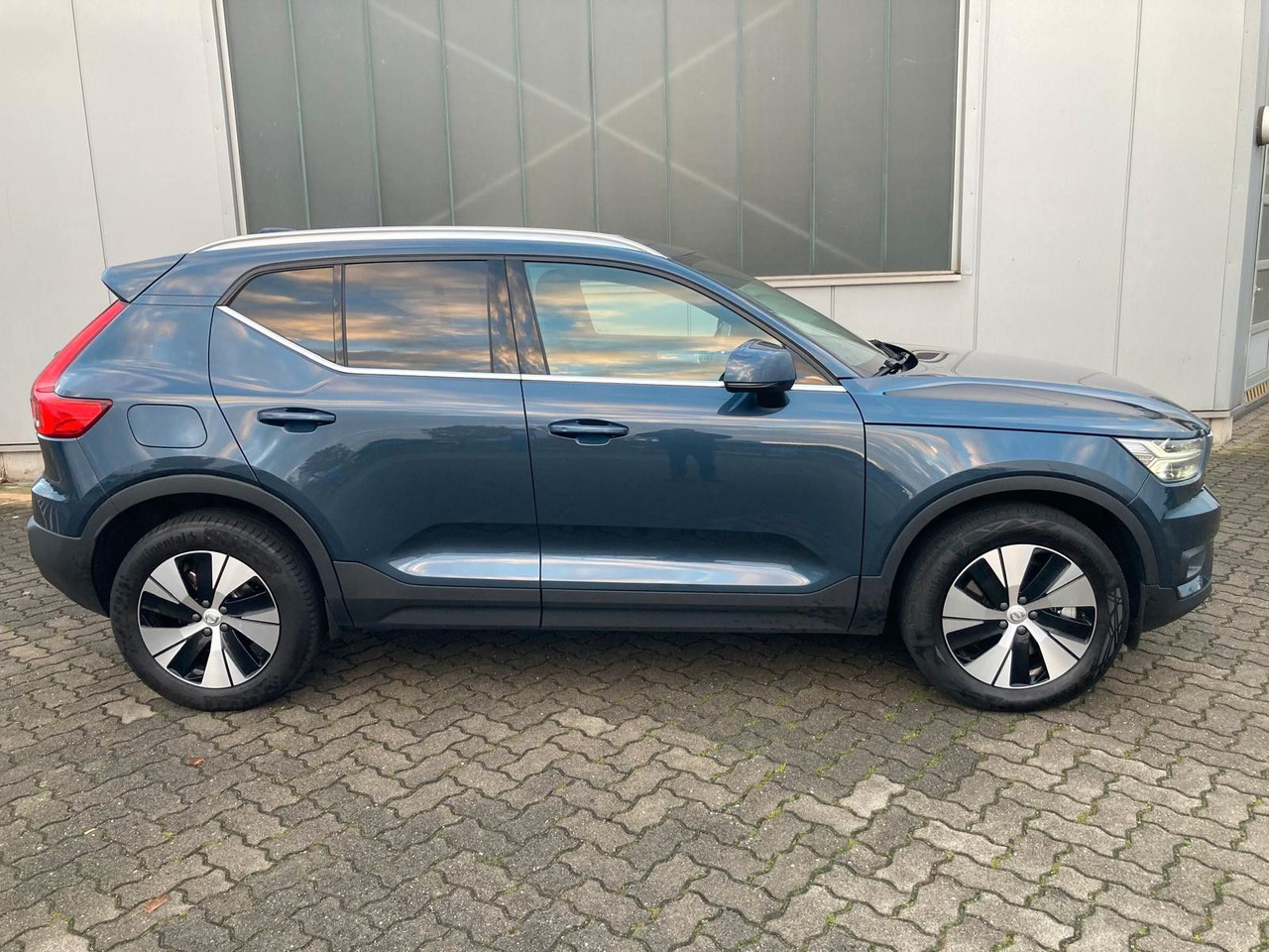 Volvo XC 40 T4 Inscription Expr. Recharge Plug-In Hyb - SUV: picture 2 Volvo XC 40 T4 Inscription Expr. Recharge Plug-In Hyb - SUV: picture 2