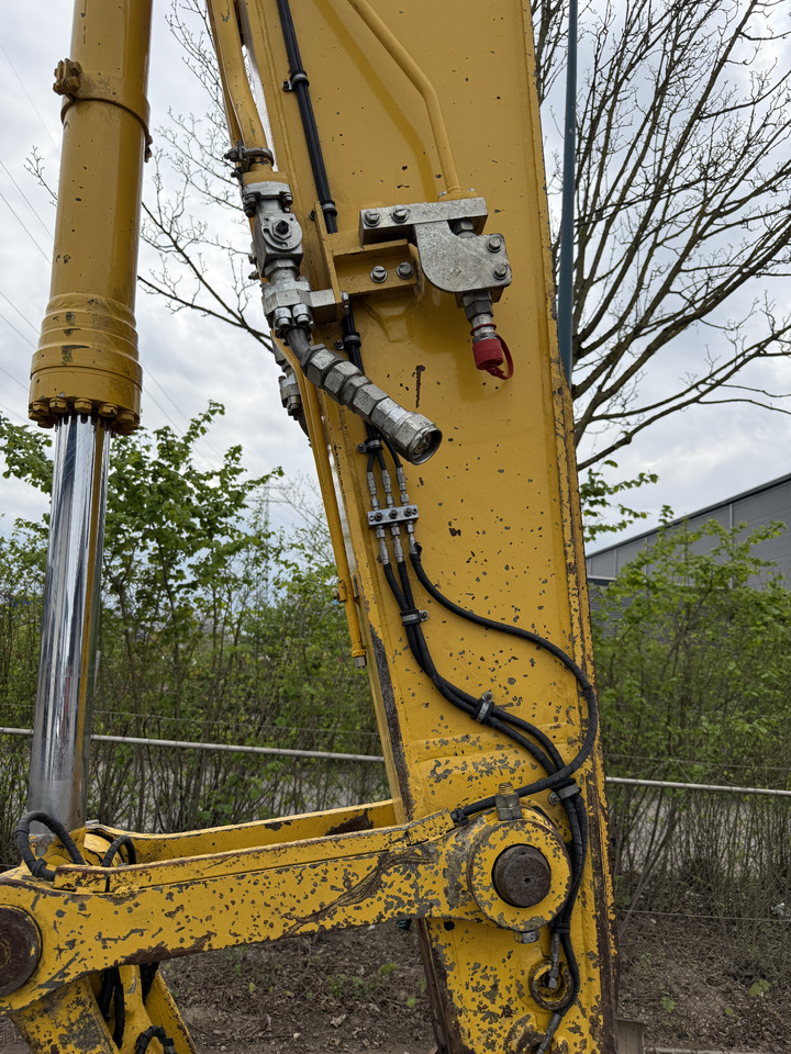 Crawler excavator KOMATSU HB215LC2: picture 41