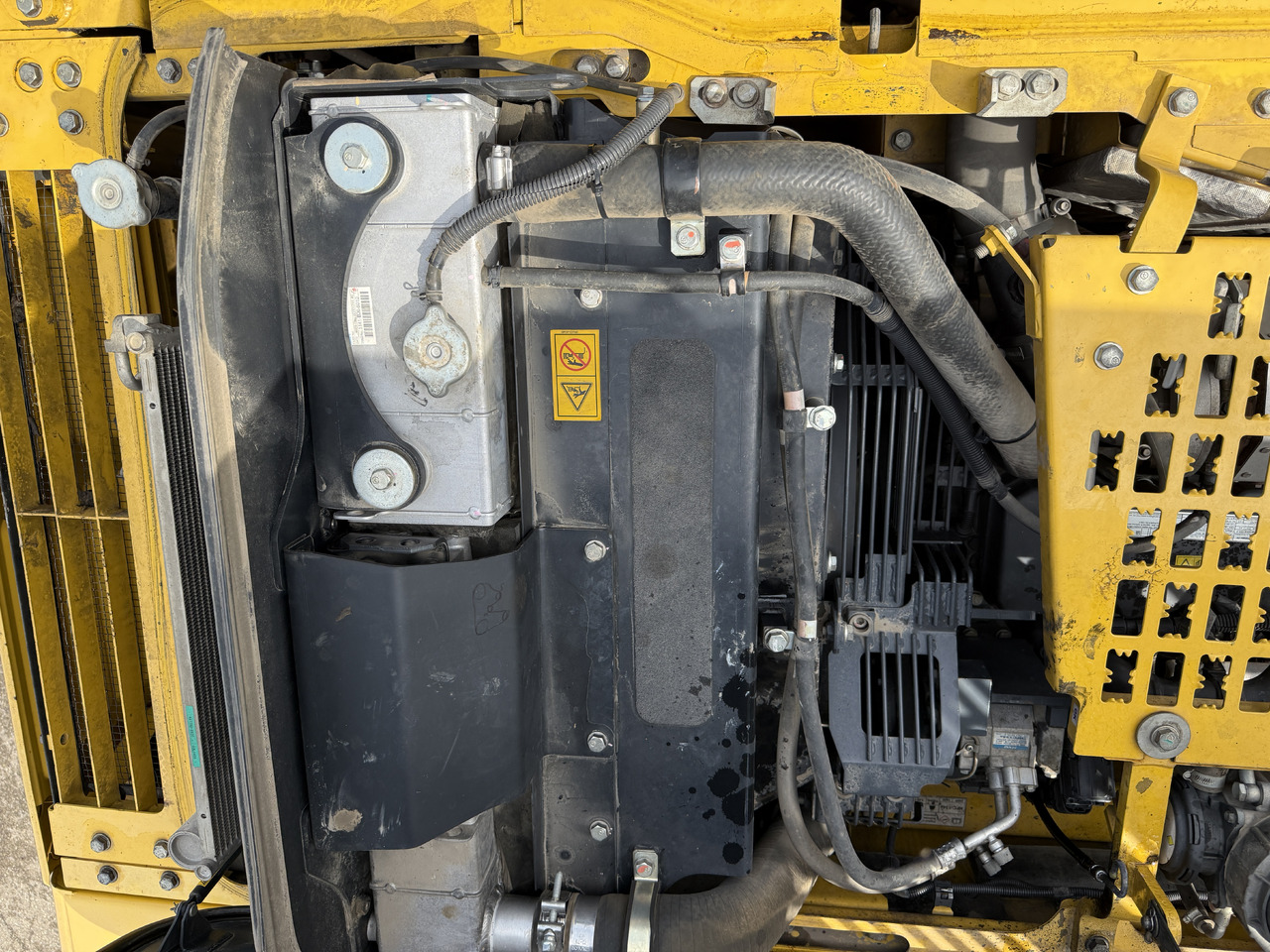 Crawler excavator KOMATSU HB215LC2: picture 21