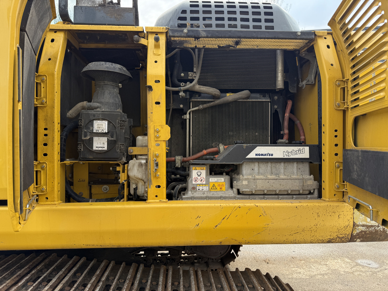 Crawler excavator KOMATSU HB215LC2: picture 27