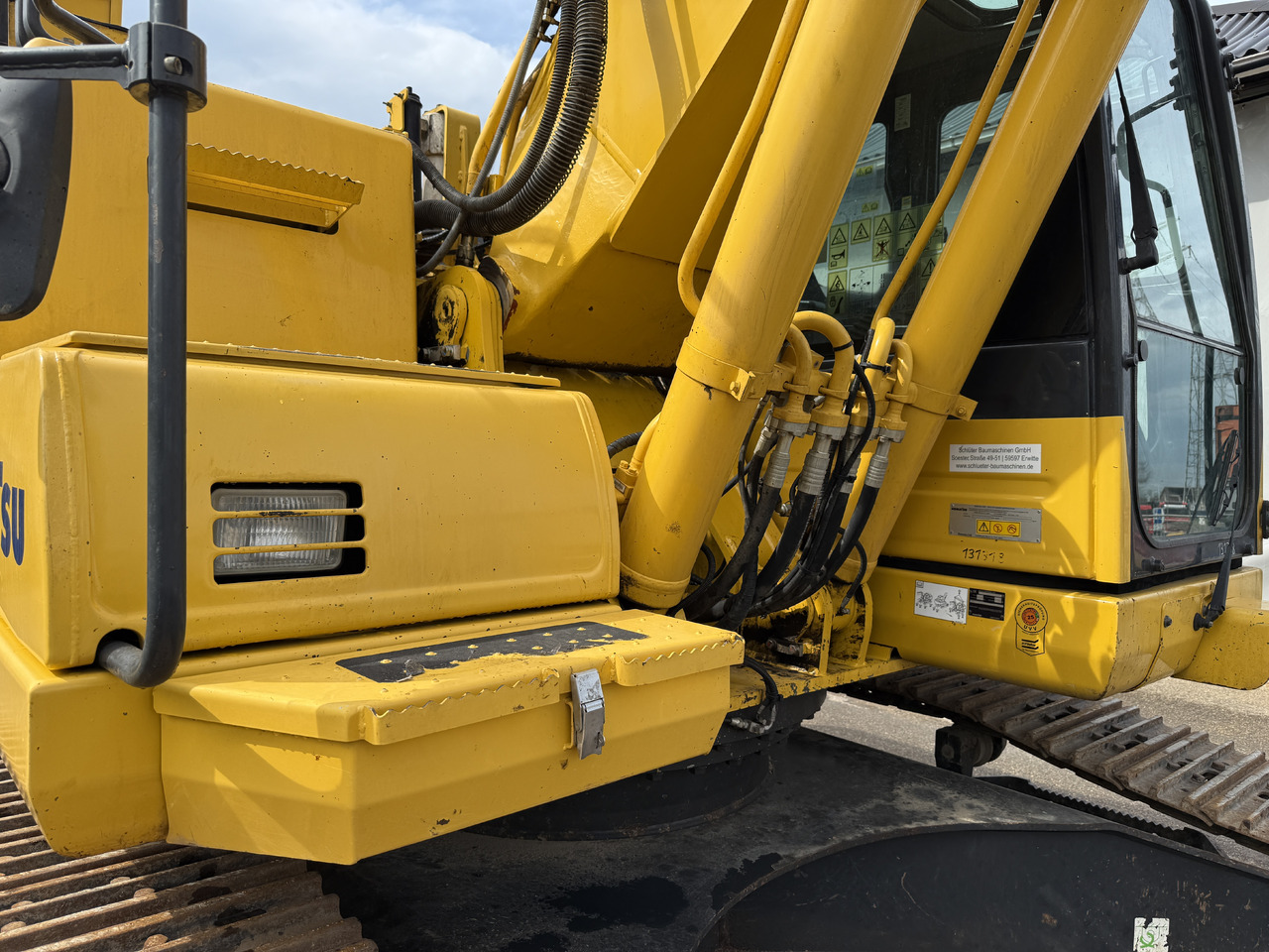 Crawler excavator KOMATSU HB215LC2: picture 14