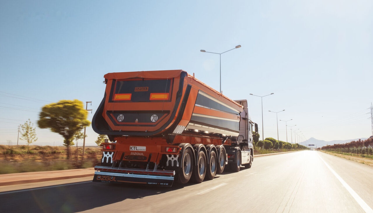Özgül 4 AXLE TIPPING SEMI TRAILER - Tipper semi-trailer: picture 1 Özgül 4 AXLE TIPPING SEMI TRAILER - Tipper semi-trailer: picture 1