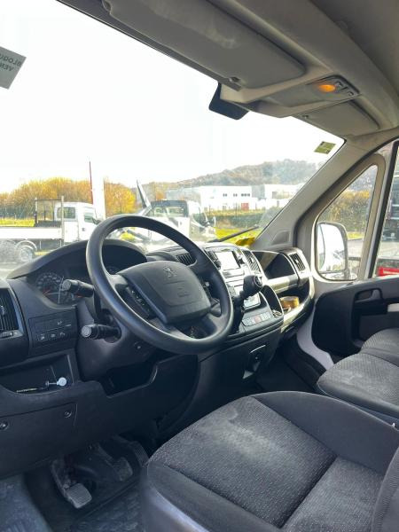 Peugeot Boxer L2H2 2,2L HDI - Panel van: picture 5 Peugeot Boxer L2H2 2,2L HDI - Panel van: picture 5