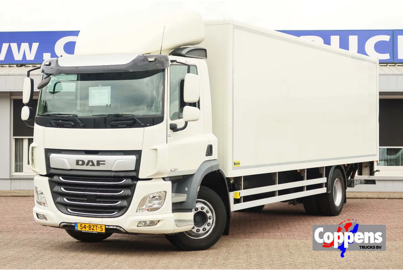 DAF CF 290 FA Bak+ klep Dhollandia 2000 kg - Box truck: picture 1 DAF CF 290 FA Bak+ klep Dhollandia 2000 kg - Box truck: picture 1