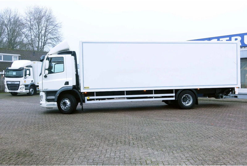 DAF CF 290 FA Bak+ klep Dhollandia 2000 kg - Box truck: picture 2 DAF CF 290 FA Bak+ klep Dhollandia 2000 kg - Box truck: picture 2