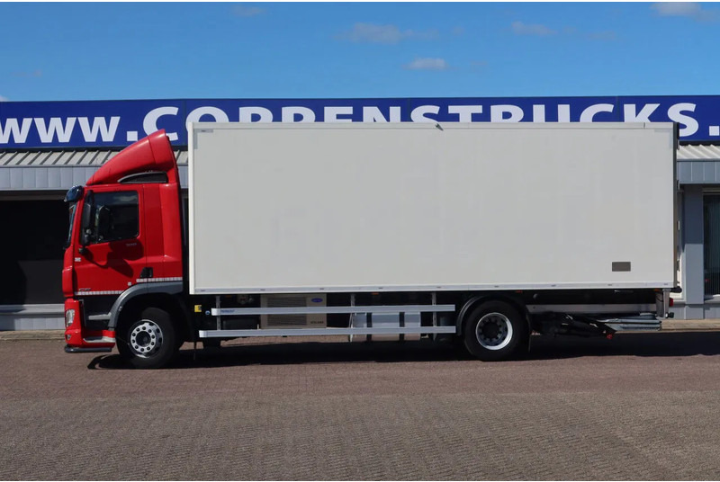 Refrigerator truck DAF CF 300 Koel/Vries Carrier iceland + Dhollandia 2500KG klep trenn wand: picture 9