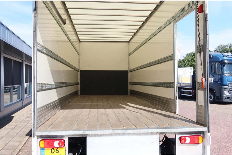 Box truck DAF LF 210 FA Bakwagen + Dhollandia 2000 kg klep extra accu set, 3x bindrail + stang.: picture 15