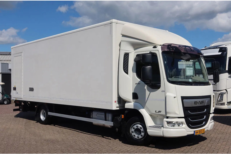 DAF LF 230 Bak+Klep Dhollandia 1500 kg Euro 6 - Box truck: picture 2 DAF LF 230 Bak+Klep Dhollandia 1500 kg Euro 6 - Box truck: picture 2