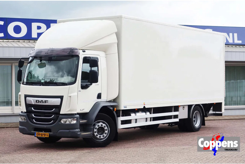 DAF LF 290 Bakwagen + Laadklep DHollandia 2000 kg - Box truck: picture 1 DAF LF 290 Bakwagen + Laadklep DHollandia 2000 kg - Box truck: picture 1