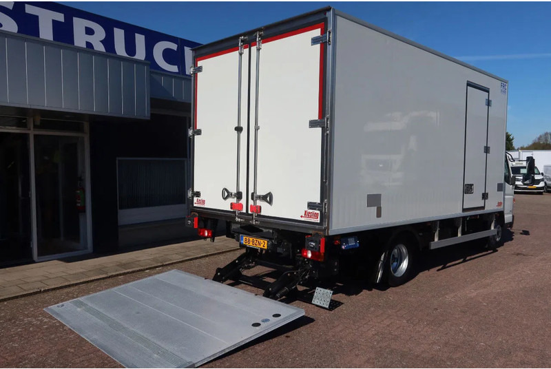 FUSO Canter Thermoking T 600R Koel/Vries + Laadklep - Refrigerator truck: picture 4 FUSO Canter Thermoking T 600R Koel/Vries + Laadklep - Refrigerator truck: picture 4
