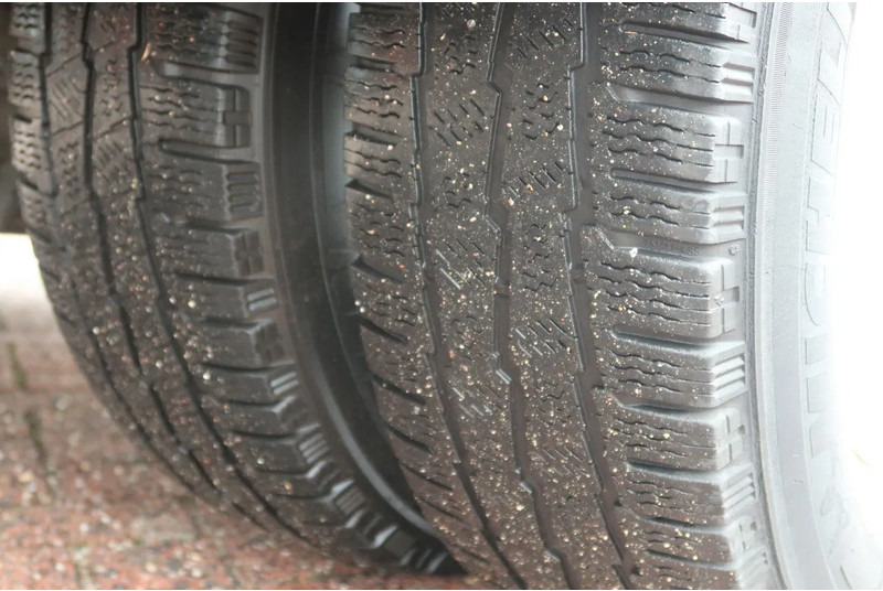 Box truck Iveco 72 C 180 bak + Dhollandia klep 1000 KG 3.0 L motor: picture 12