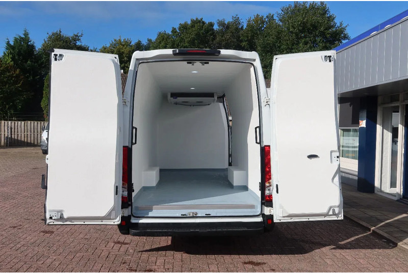 Iveco Daily 35S16 Iveco 35S16 L3/H2 Koel/Vries/ verwarmen Carrier Xarios 350 + 220 volt nacht aansluiting - Refrigerated van: picture 3 Iveco Daily 35S16 Iveco 35S16 L3/H2 Koel/Vries/ verwarmen Carrier Xarios 350 + 220 volt nacht aansluiting - Refrigerated van: picture 3