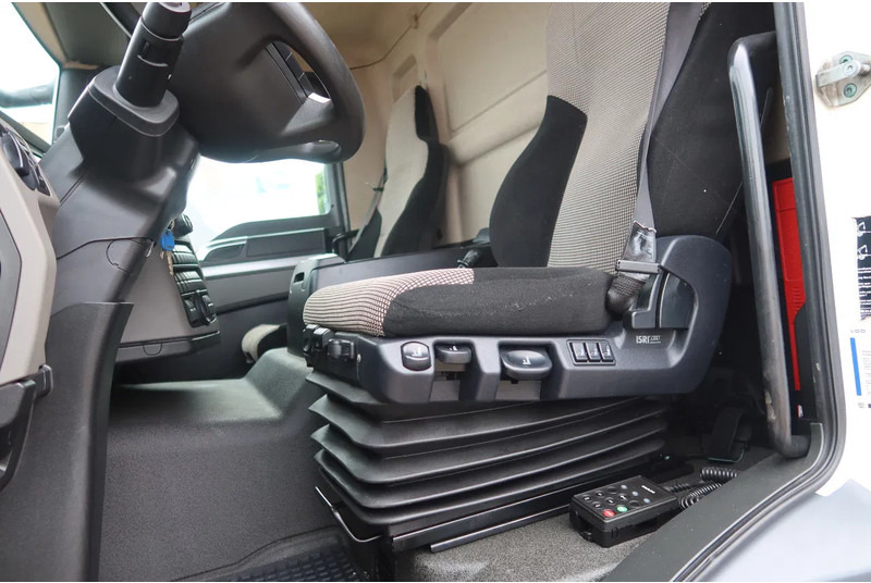 MAN 26.320 TGM Bak+Klep stuur lift as Bar klep 2.000 kg - Box truck: picture 5 MAN 26.320 TGM Bak+Klep stuur lift as Bar klep 2.000 kg - Box truck: picture 5